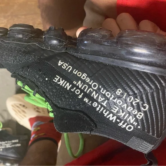 Off-white - Picture 7 of 7